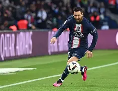 关于巴黎圣日耳曼现役球员转投英超联赛的信息